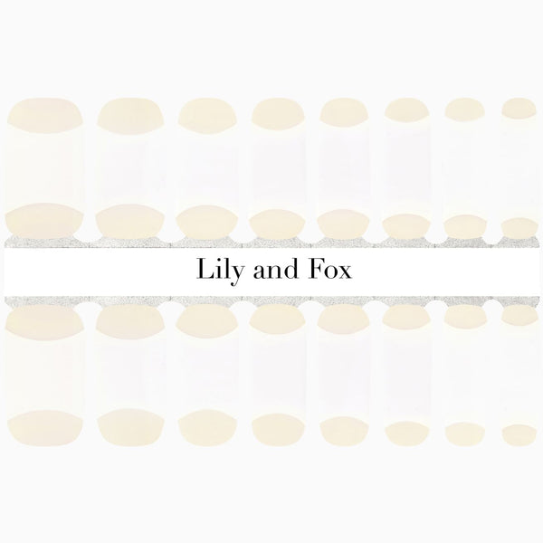 Mon Amour (French tips short nails)